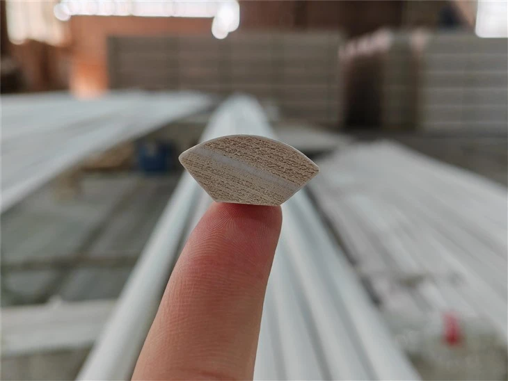 Gesso Trim gruntuotas kvadrantinis liejimas